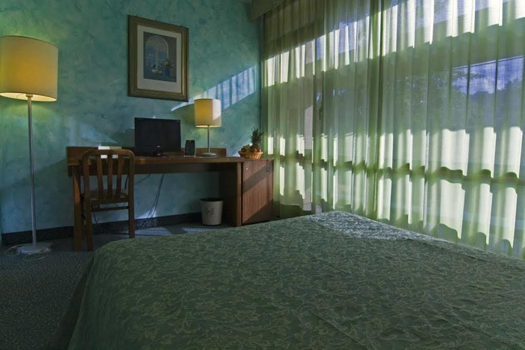 Hotel Lago Verde Serravalle Pistoiese Buitenkant foto